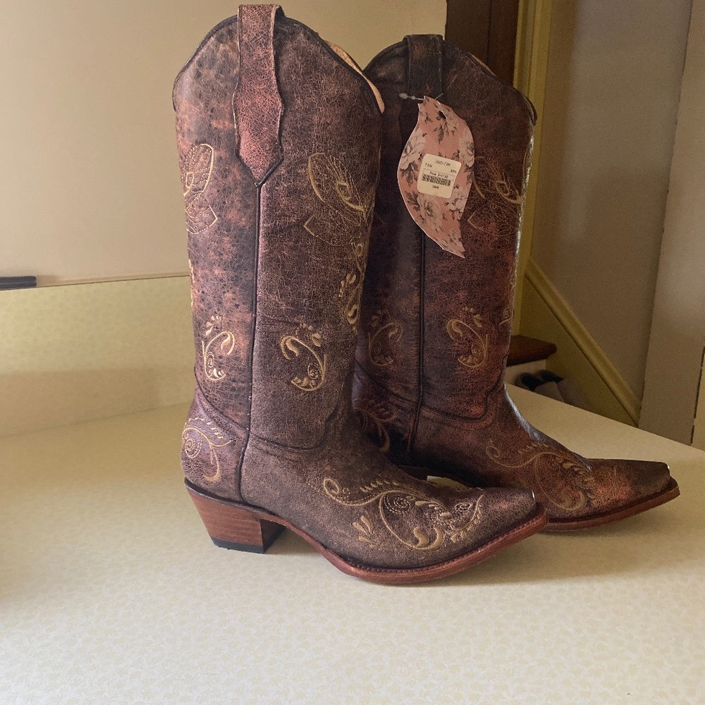 Circle G Women’s Distressed Western Boot